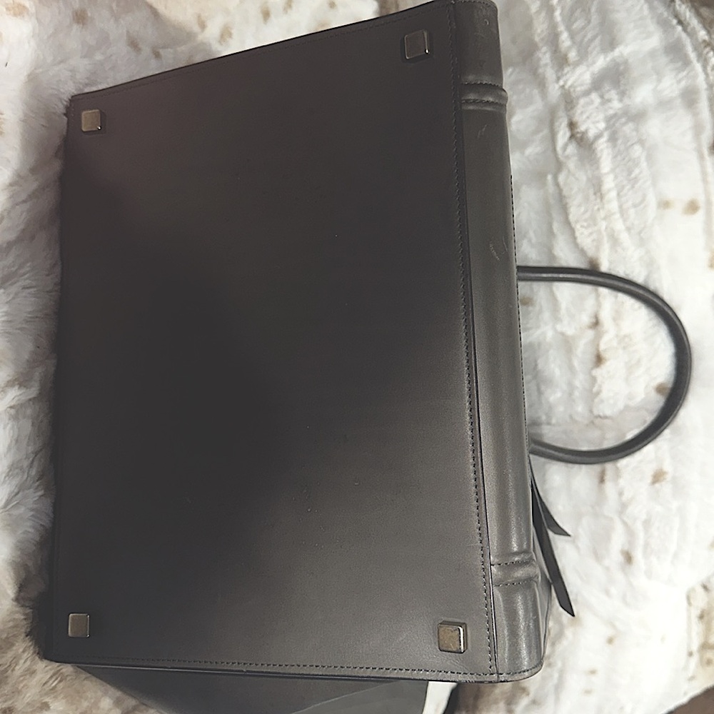 Celine authentic purse - Picture 9 of 11